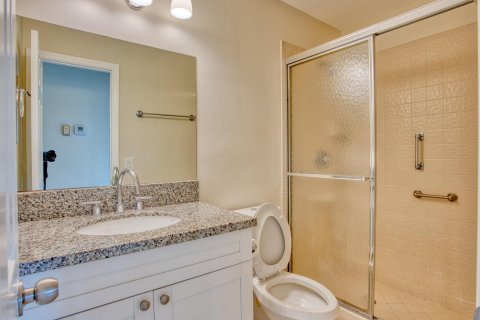 Condo in Stuart, Florida, 2 bedrooms  № 1036147 - photo 27