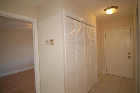 Condo in Stuart, Florida, 2 bedrooms  № 1036147 - photo 22