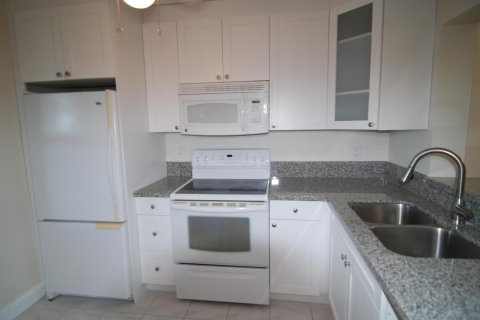 Condo in Stuart, Florida, 2 bedrooms  № 1036147 - photo 21