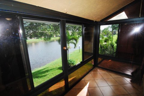 Condo in Stuart, Florida, 2 bedrooms  № 1036147 - photo 3