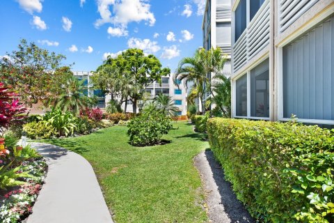 Copropriété à vendre à Pompano Beach, Floride: 1 chambre, 78.97 m2 № 1077548 - photo 3