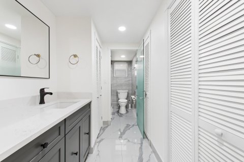 Copropriété à vendre à Pompano Beach, Floride: 1 chambre, 78.97 m2 № 1077548 - photo 6