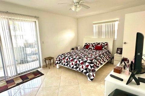 Condo in Delray Beach, Florida, 1 bedroom  № 1077546 - photo 12