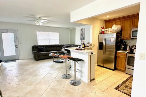 Condo in Delray Beach, Florida, 1 bedroom  № 1077546 - photo 16