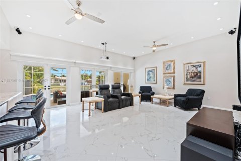 Casa en venta en Miami Springs, Florida, 4 dormitorios, 272.85 m2 № 1293406 - foto 14