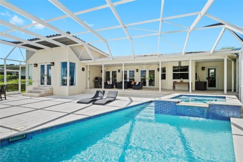 Villa ou maison à vendre à Miami Springs, Floride: 4 chambres, 272.85 m2 № 1293406 - photo 30