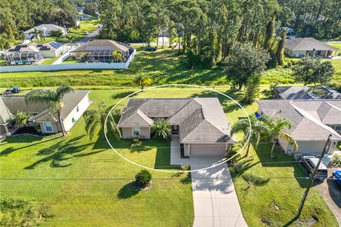 Villa ou maison à vendre à North Port, Floride: 3 chambres, 120.87 m2 № 1401966 - photo 2