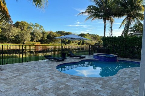 Casa en venta en Delray Beach, Florida, 6 dormitorios, 402.36 m2 № 1061372 - foto 17