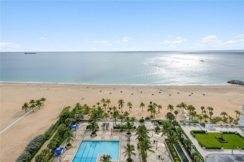 Condo in Fort Lauderdale, Florida, 1 bedroom  № 1061340 - photo 11