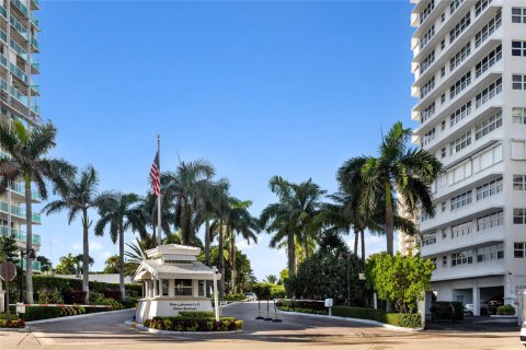 Condo in Fort Lauderdale, Florida, 1 bedroom  № 1061340 - photo 21