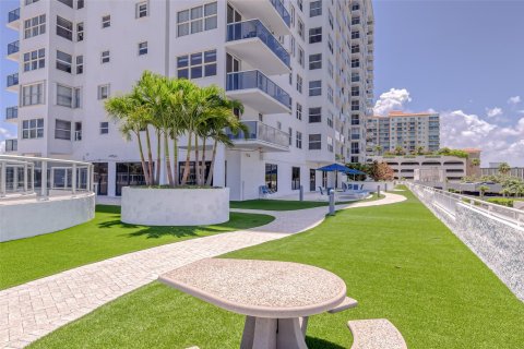 Condo in Fort Lauderdale, Florida, 2 bedrooms  № 1061373 - photo 24