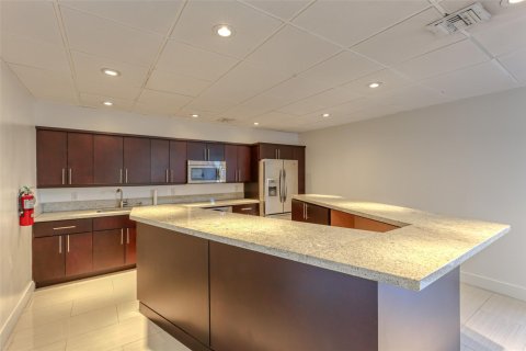 Copropriété à vendre à Fort Lauderdale, Floride: 2 chambres, 123.37 m2 № 1061373 - photo 12