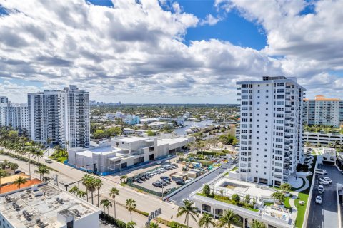 Condo in Fort Lauderdale, Florida, 2 bedrooms  № 1061373 - photo 6