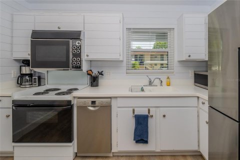 Copropriété à vendre à Saint Petersburg, Floride: 1 chambre, 69.21 m2 № 1352457 - photo 8