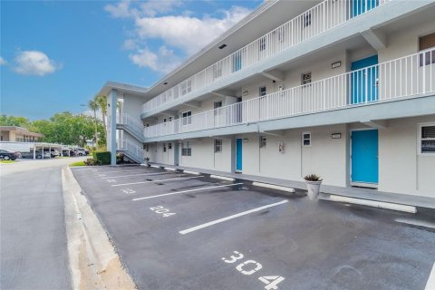 Copropriété à vendre à Saint Petersburg, Floride: 1 chambre, 69.21 m2 № 1352457 - photo 3