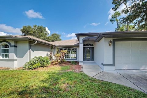 Villa ou maison à vendre à Port Charlotte, Floride: 4 chambres, 187.76 m2 № 1381217 - photo 2