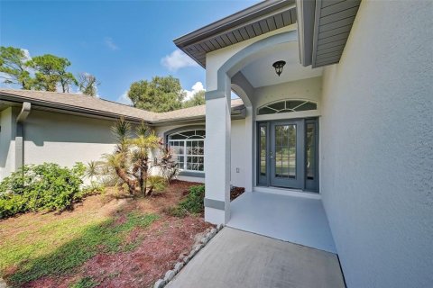 Villa ou maison à vendre à Port Charlotte, Floride: 4 chambres, 187.76 m2 № 1381217 - photo 3