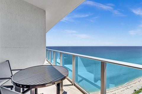 Copropriété à vendre à Hollywood, Floride: 2 chambres, 114.73 m2 № 1377353 - photo 21