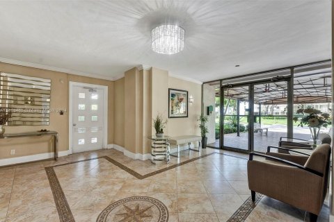 Copropriété à vendre à Pompano Beach, Floride: 2 chambres, 102.19 m2 № 1377575 - photo 4