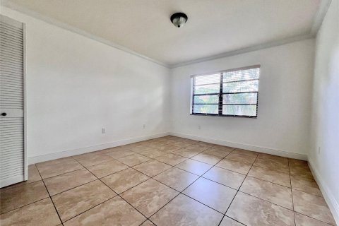 Condo in Miami, Florida, 1 bedroom  № 1171205 - photo 7