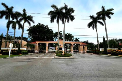 Copropriété à vendre à Pembroke Pines, Floride: 2 chambres, 92.9 m2 № 1328888 - photo 22