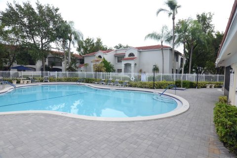 Copropriété à vendre à Pembroke Pines, Floride: 2 chambres, 92.9 m2 № 1328888 - photo 18