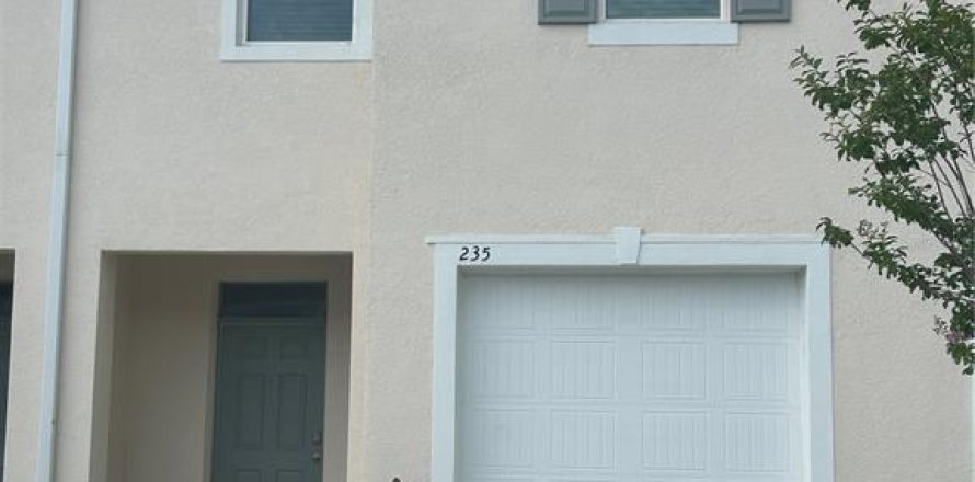 Townhouse in Daytona Beach, Florida 3 bedrooms, 153.85 sq.m. № 1344136