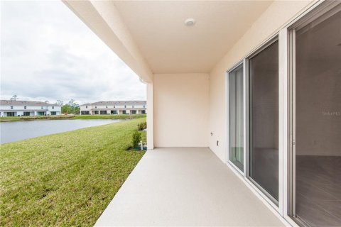 Townhouse in Daytona Beach, Florida 3 bedrooms, 153.85 sq.m. № 1344136 - photo 19