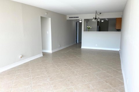 Copropriété à vendre à Boca Raton, Floride: 2 chambres, 104.98 m2 № 1060089 - photo 24