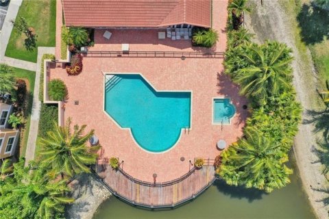 Condominio en venta en Coral Springs, Florida, 1 dormitorio, 68.1 m2 № 1033801 - foto 7