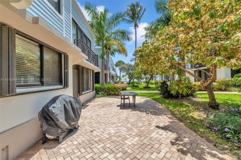 Condo in Fort Lauderdale, Florida, 2 bedrooms  № 1237983 - photo 21