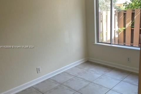 Condo in Plantation, Florida, 3 bedrooms  № 1272498 - photo 3