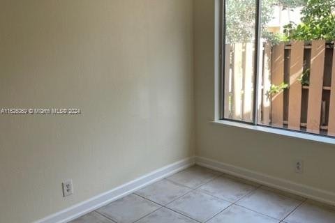 Condo in Plantation, Florida, 3 bedrooms  № 1272498 - photo 2