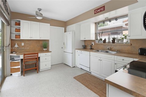 Casa en venta en Hollywood, Florida, 2 dormitorios, 122.72 m2 № 1415616 - foto 9