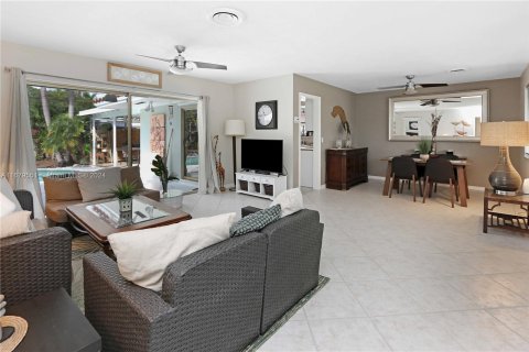 Casa en venta en Hollywood, Florida, 2 dormitorios, 122.72 m2 № 1415616 - foto 8