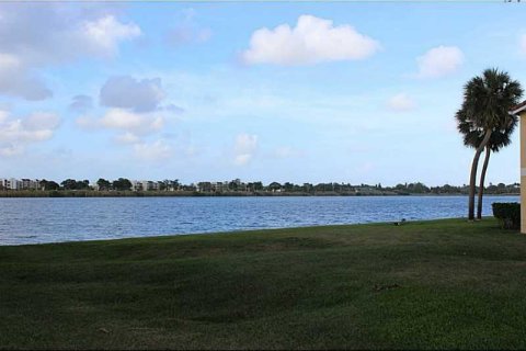 Copropriété à vendre à Oakland Park, Floride: 2 chambres, 115.29 m2 № 1060043 - photo 8