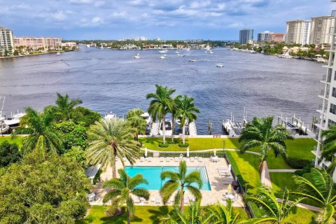 Copropriété à vendre à Boca Raton, Floride: 2 chambres, 155.61 m2 № 1031473 - photo 3