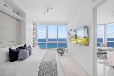 Condo in Miami Beach, Florida, 2 bedrooms  № 1058662 - photo 28