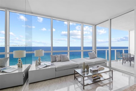 Condo in Miami Beach, Florida, 2 bedrooms  № 1058662 - photo 13