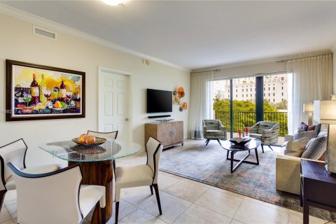 Condominio en venta en Coral Gables, Florida, 2 dormitorios, 115.76 m2 № 1384377 - foto 7