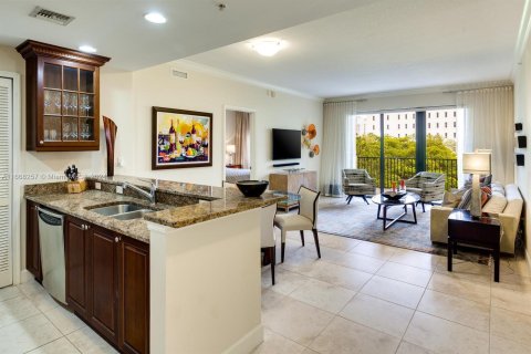 Condominio en venta en Coral Gables, Florida, 2 dormitorios, 115.76 m2 № 1384377 - foto 3