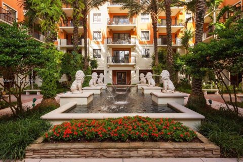 Condominio en venta en Coral Gables, Florida, 2 dormitorios, 115.76 m2 № 1384377 - foto 2