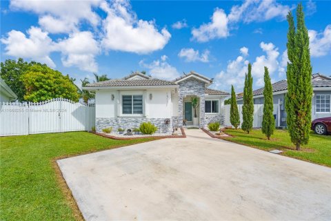 Villa ou maison à vendre à Miami, Floride: 3 chambres, 106.47 m2 № 1384378 - photo 12