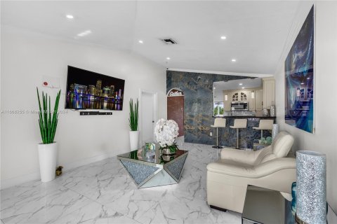 Casa en venta en Miami, Florida, 3 dormitorios, 106.47 m2 № 1384378 - foto 15