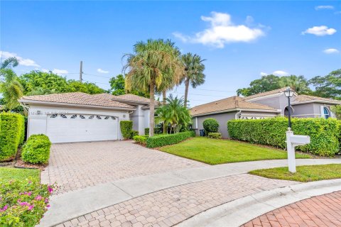 Villa ou maison à vendre à Delray Beach, Floride: 2 chambres, 183.76 m2 № 1384380 - photo 1