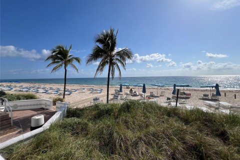 Condo in Fort Lauderdale, Florida, 1 bedroom  № 1057925 - photo 25