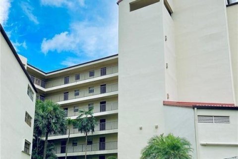 Condominio en venta en Pompano Beach, Florida, 1 dormitorio, 83.61 m2 № 1026959 - foto 1