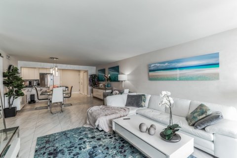 Copropriété à vendre à Hollywood, Floride: 2 chambres, 125.42 m2 № 1054828 - photo 14