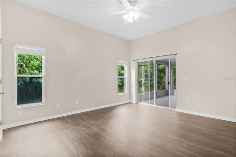 House in Tampa, Florida 3 bedrooms, 165.46 sq.m. № 1351533 - photo 21