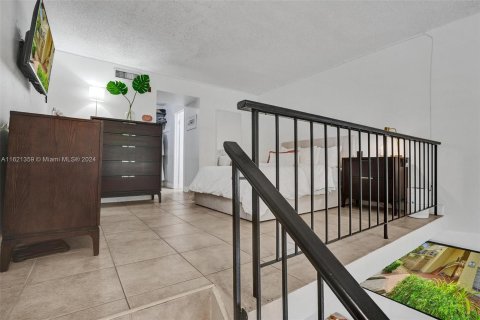 Condominio en venta en Miami, Florida, 1 dormitorio, 74.41 m2 № 1242291 - foto 19